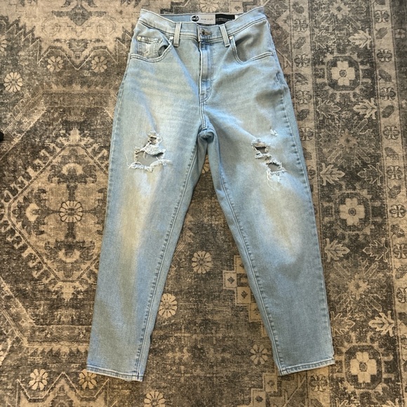 Levi's SilverTab Light Blue Mom Jeans - Picture 1 of 4